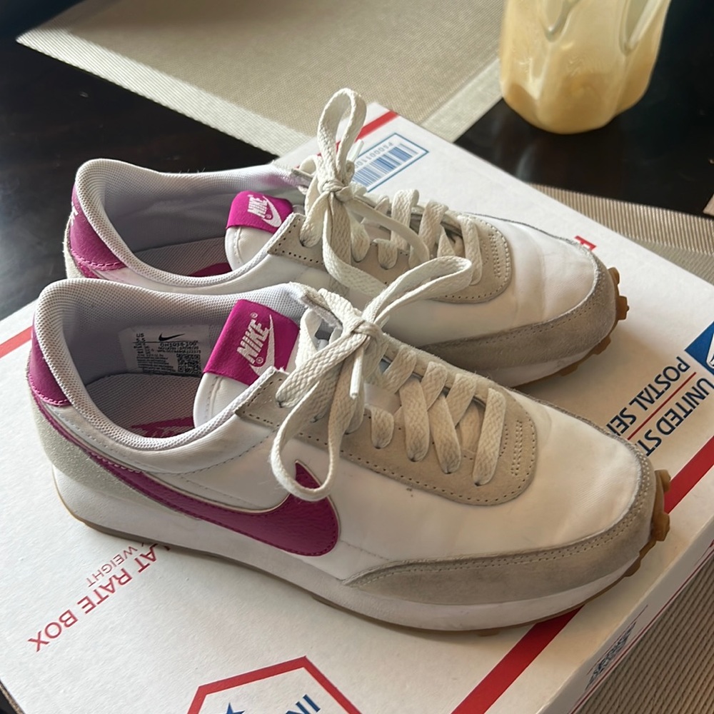 Used Nike Size 5.5